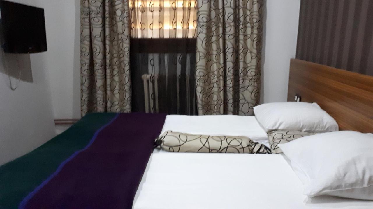 Hotel Alem ซาราเยโว ภายนอก รูปภาพ